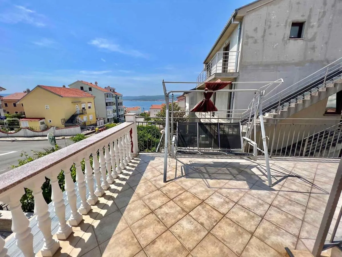 Apartment In Crikvenica 44148