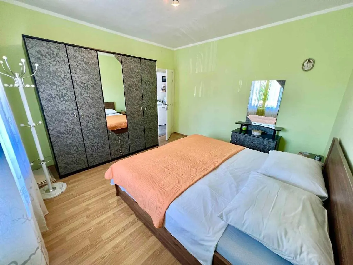 Apartment In Crikvenica 44148 0*,