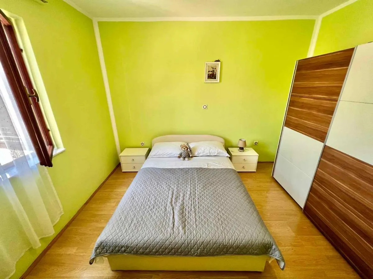 Apartment In Crikvenica 44148